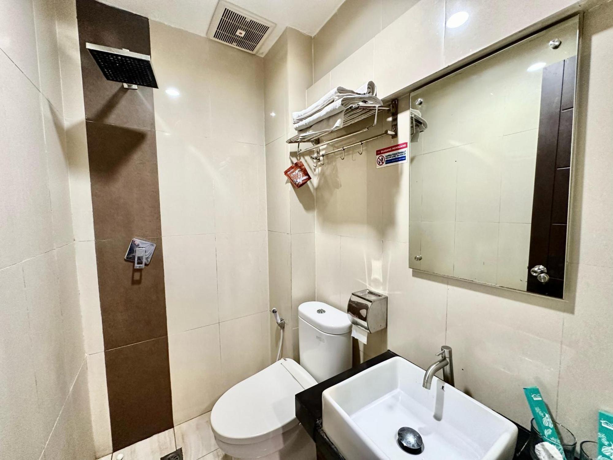 My Home Hotel Pontianak Exteriér fotografie